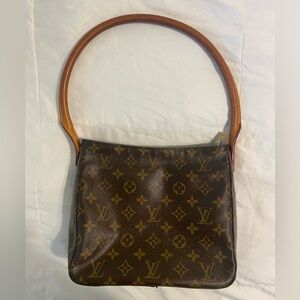 Louis Vuitton Looping MM Shoulder Bag